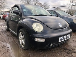 Location: Mitcham - 2001 VOLKSWAGEN BEETLE 3 Door Hatchback REG: Y666BUG, Keys: No, MOT Expiry date: 01/02/2016, 1600 Petrol, 5 Speed Manual Petrol, Former Keepers: 7