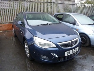 Location:  Hayes - 2012 VAUXHALL ASTRA EXCLUSIV 113 5 Door Hatchback REG: DY12CEA, Keys: No, MOT Expiry date: 01/11/2024, 1598 Petrol, 5 Speed Manual Petrol, Former Keepers: 5