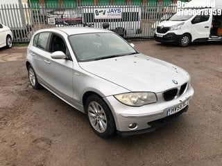 Location: Brentwood - 2006 BMW 116 I SE 5 Door Hatchback REG: HV56XLD, Keys: No, MOT Expiry date: 23/11/2024, 1596 Petrol, 6 Speed Manual Petrol, Former Keepers: 7