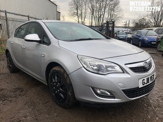 Location: Mitcham - 2011 VAUXHALL ASTRA EXCLUSIV 85 5 Door Hatchback REG: GJ11VEX, Keys: No, MOT Expiry date: 16/07/2024, 1398 Petrol, 5 Speed Manual Petrol, Former Keepers: 8