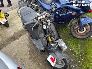 Location: Mitcham - 2001 PIAGGIO TYPHOON 50 Moped REG: Y228TGN, Keys: No, MOT Expiry date: 03/10/2022, 49 Petrol, Automatic, Former Keepers: 5