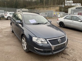 Location: Leeds - 2010 VOLKSWAGEN PASSAT R LINE TDI S-A Estate REG: RO10AKF, Keys: No, MOT Expiry date: 08-08-2024, 1968 Diesel, 6 Speed Semi Auto Diesel, Former Keepers: 4