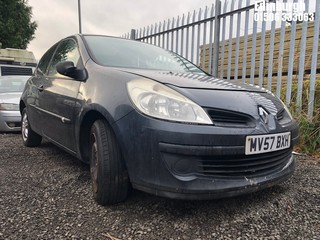 Location: Edinburgh - 2007 RENAULT CLIO EXTREME 3 Door Hatchback REG: MV57BXH, Keys: No, MOT Expiry date: 31/10/2022, 1149 Petrol, 5 Speed Manual Petrol, Former Keepers: 9