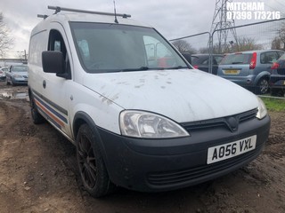 Location: Mitcham - 2006 VAUXHALL COMBO 1700 16V TWINPORT Car Derived Van REG: AO56VXL, Keys: No, MOT Expiry date: 26/10/2025, 1364 Petrol, 5 Speed Manual Petrol, Former Keepers: 6