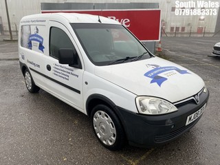 Location: South Wales - 2008 VAUXHALL COMBO 2000 CDTI Car Derived Van REG: MJ08DOA, Keys: No, MOT Expiry date: 30/08/2024, 1248 Diesel, 5 Speed Manual Diesel, Former Keepers: 5