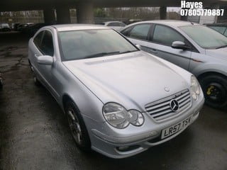 Location:  Hayes - 2007 MERCEDES C200 CDI SE AUTO Coupe REG: LR57TSV, Keys: No, MOT Expiry date: 21/09/2024, 2149 Diesel, 5 Speed Auto Diesel, Former Keepers: 8