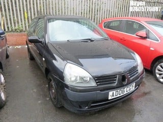 Location:  Hayes - 2006 RENAULT CLIO CAMPUS 3 Door Hatchback REG: AD06CGY, Keys: No, MOT Expiry date: 10/05/2025, 1149 Petrol, 5 Speed Manual Petrol, Former Keepers: 5