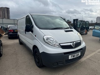 Location: North Woolwich - 2011 VAUXHALL VIVARO 2900 CDTI LWB Panel Van REG: FN11UAH, Keys: No, MOT Expiry date: 26/04/2025, 1995 Diesel, 6 Speed Manual Diesel, Former Keepers: 3