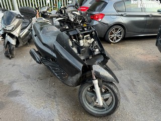 Location: North Woolwich - 2008 PIAGGIO X7 250 Motorcycle REG: LJ08UPS, Keys: No, MOT Expiry date: 06/09/2024, 244 Petrol, automatic, Former Keepers: 7