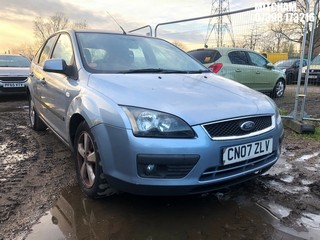 Location: Mitcham - 2007 FORD FOCUS ZETEC CLIMATE 5 Door Hatchback REG: CN07ZLV, Keys: No, MOT Expiry date: 24/01/2024, 1798 Petrol, 5 Speed Manual Petrol, Former Keepers: 7