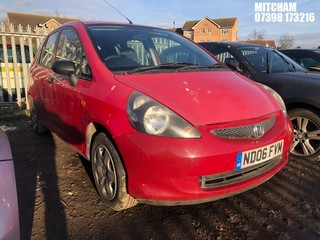 Location: Mitcham - 2006 HONDA JAZZ S 5 Door Hatchback REG: ND06FVM, Keys: No, MOT Expiry date: 29/10/2024, 1246 Petrol, 5 Speed Manual Petrol, Former Keepers: 5