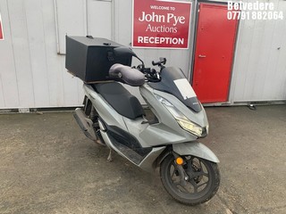 Location: Belvedere -  HONDA  WW 125 A-P  Motorcycle  REG: VK23YYL, 125cc Petrol , AUTOMATIC, Former Keepers: 0, Keys: Yes, MOT Expiry date: 26/04/2026