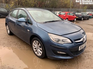 NOTE: ATF Registered Buyers ONLY - Location: North Woolwich - 2012 VAUXHALL ASTRA ACTIVE 5 Door Hatchback REG: DE62ONV, Keys: No, 1398 Petrol, 5 Speed Manual Petrol, Former Keepers: 4