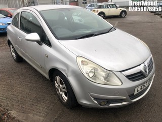 Location: Brentwood - 2007 VAUXHALL CORSA CLUB A/C 3 Door Hatchback REG: LX57OHC, Keys: No, MOT Expiry date: 18/10/2024, 1229 Petrol, 5 Speed Manual Petrol, Former Keepers: 4