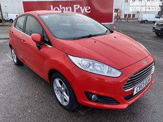 Location: South Wales - 2013 FORD FIESTA ZETEC 5 DOOR HATCHBACK REG: CV13ULW, 998cc PETROL, 5 SPEED MANUAL PETROL, Former Keepers: 1, Keys: Yes, MOT Expiry date: 02/04/2025