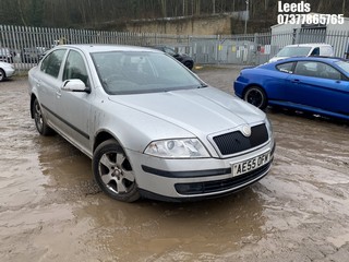 Location: Leeds - 2006 SKODA OCTAVIA AMBIENTE TDI PD 5 Door Hatchback REG: AE55OFM, Keys: No, MOT Expiry date: 07-03-2025, 1968 Diesel, 6 Speed Manual Diesel, Former Keepers: 4